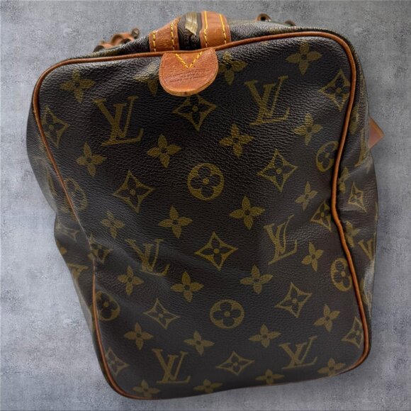 Louis Vuitton Monogram Sac Souple 35 - Picture 4 of 9